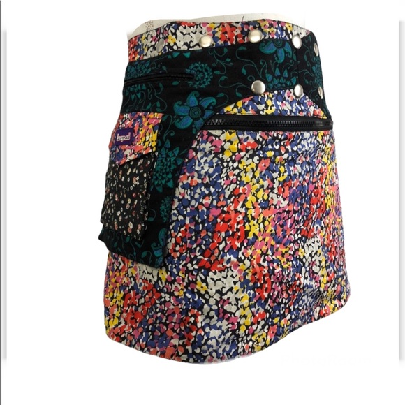 DISIGNED Festival Reversible Pocket Belt Skirt - Picture 1 of 4